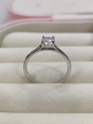 Princess-Minimal-Solitaire-Ring-1