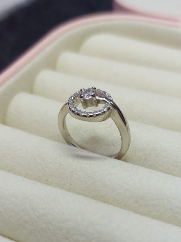 Round-Studded-Solitaire-Ring