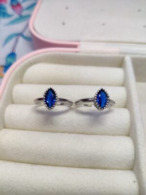 sterling-silver-toe-ring-blue-stones